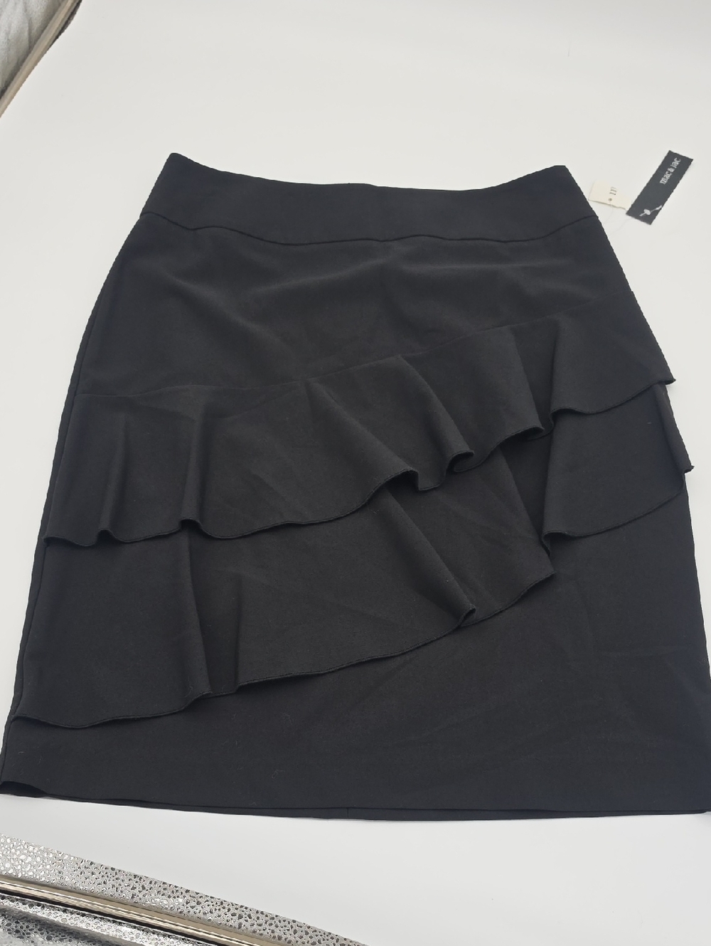 mac & jac Black Ruffle-Tier Pencil Skirt